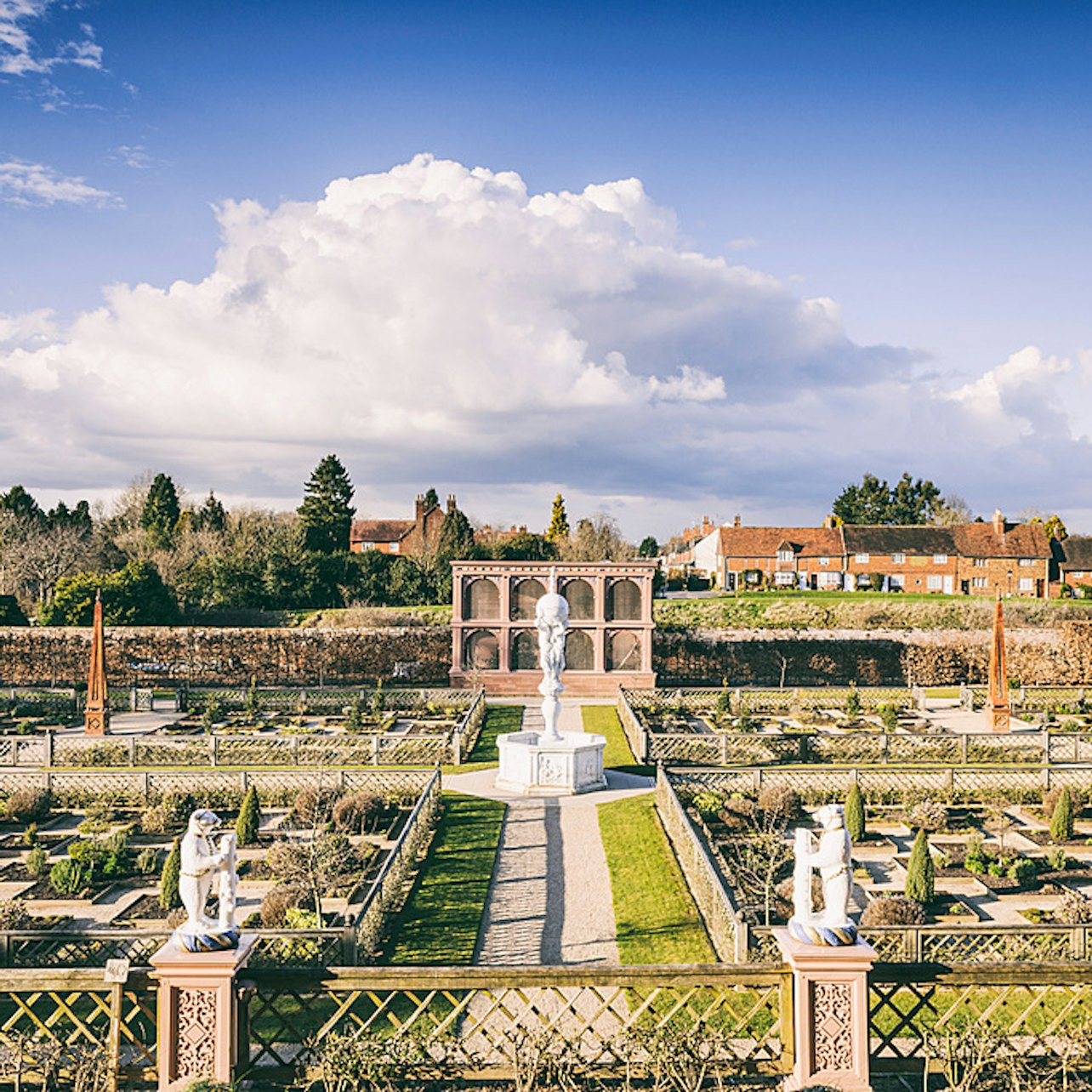 Kenilworth Castle and Elizabethan Garden - Photo 1 of 6